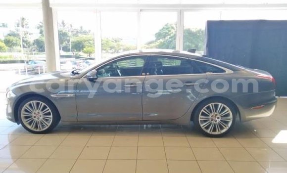 Buy Used Jaguar XJ Silver Car in Windhoek in Namibia Buy Used Jaguar XJ Silver Car in Windhoek in Namibia
