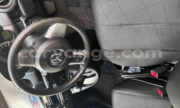 Acheter Occasion Voiture Mazda Demio Vert à Windhoek, Namibie Acheter Occasion Voiture Mazda Demio Vert à Windhoek, Namibie