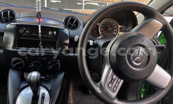 Acheter Occasion Voiture Mazda Demio Vert à Windhoek, Namibie Acheter Occasion Voiture Mazda Demio Vert à Windhoek, Namibie