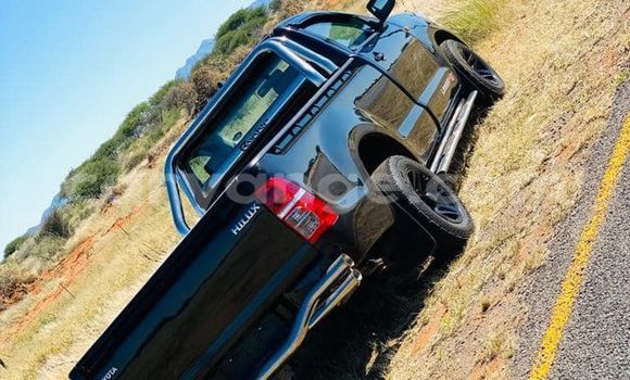 Acheter Occasion Voiture Toyota Hilux Noir à Windhoek, Namibie Acheter Occasion Voiture Toyota Hilux Noir à Windhoek, Namibie