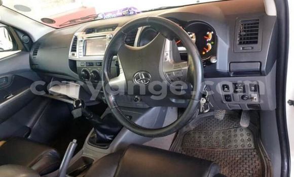 Buy Used Toyota Hilux White Car in Windhoek in Namibia Buy Used Toyota Hilux White Car in Windhoek in Namibia