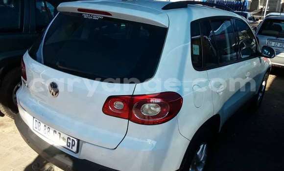 Buy Used Volkswagen Tiguan White Car in Windhoek in Namibia Buy Used Volkswagen Tiguan White Car in Windhoek in Namibia
