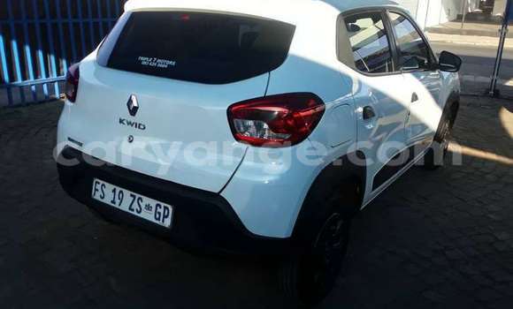 Buy Used Renault KWID White Car in Windhoek in Namibia Buy Used Renault KWID White Car in Windhoek in Namibia