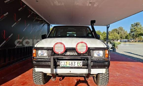 Buy Used Nissan NP 300 Silver Car in Windhoek in Namibia Buy Used Nissan NP 300 Silver Car in Windhoek in Namibia