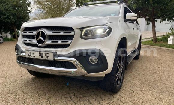 Acheter Occasion Voiture Mercedes-Benz X-klasse Concept Blanc à Windhoek, Namibie Acheter Occasion Voiture Mercedes-Benz X-klasse Concept Blanc à Windhoek, Namibie