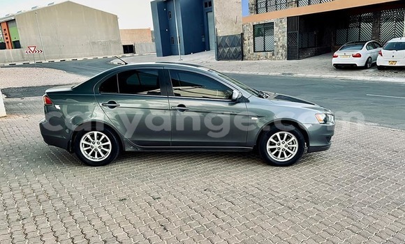 Acheter Occasion Voiture Mitsubishi Lancer Noir à Windhoek, Namibie Acheter Occasion Voiture Mitsubishi Lancer Noir à Windhoek, Namibie