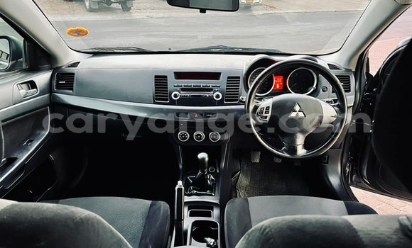 Acheter Occasion Voiture Mitsubishi Lancer Noir à Windhoek, Namibie Acheter Occasion Voiture Mitsubishi Lancer Noir à Windhoek, Namibie