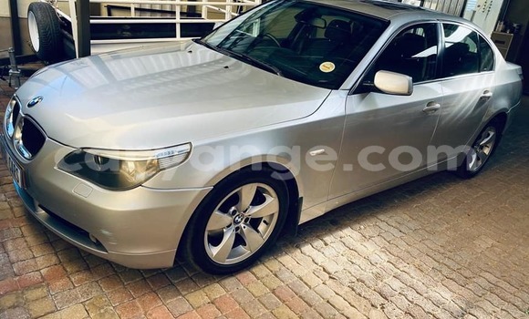 Acheter Occasion Voiture BMW 5–Series Gris à Windhoek, Namibie Acheter Occasion Voiture BMW 5–Series Gris à Windhoek, Namibie