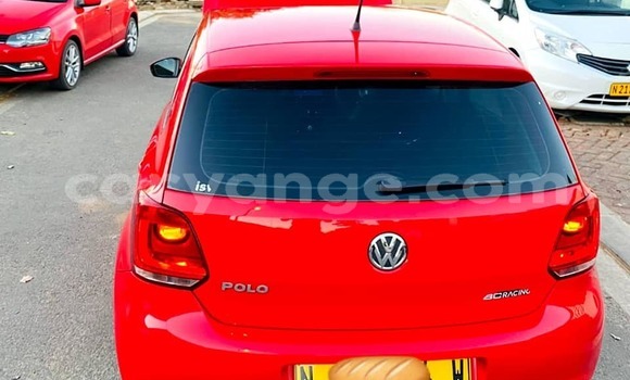 Acheter Occasion Voiture Volkswagen Polo Rouge à Windhoek, Namibie Acheter Occasion Voiture Volkswagen Polo Rouge à Windhoek, Namibie