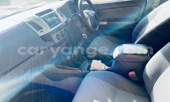 Acheter Occasion Voiture Toyota Hilux Blanc à Windhoek, Namibie Acheter Occasion Voiture Toyota Hilux Blanc à Windhoek, Namibie