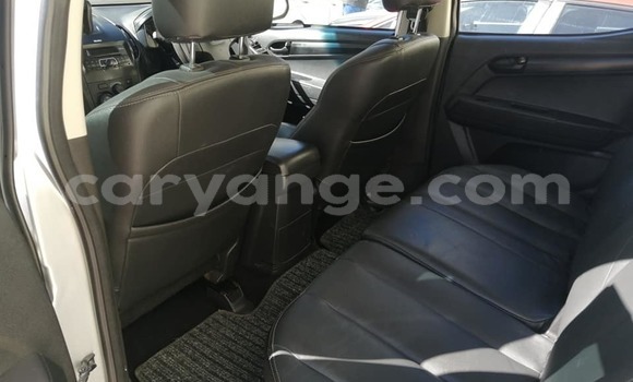 Acheter Occasion Voiture Isuzu KB Gris à Windhoek, Namibie Acheter Occasion Voiture Isuzu KB Gris à Windhoek, Namibie