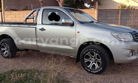 Acheter Occasion Voiture Toyota Hilux Gris à Windhoek, Namibie