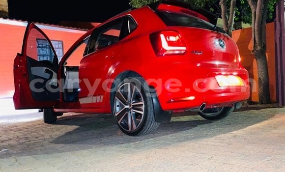 Acheter Occasion Voiture Volkswagen Polo Rouge à Windhoek, Namibie Acheter Occasion Voiture Volkswagen Polo Rouge à Windhoek, Namibie