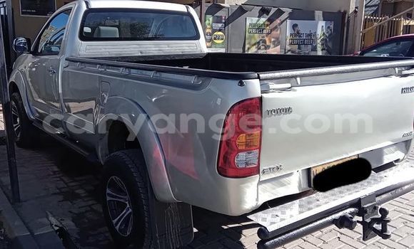 Acheter Occasion Voiture Toyota Hilux Gris à Windhoek, Namibie Acheter Occasion Voiture Toyota Hilux Gris à Windhoek, Namibie