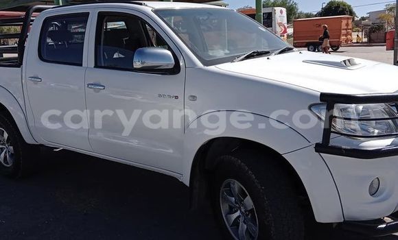 Buy Used Toyota Hilux White Car in Windhoek in Namibia