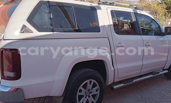 Acheter Occasion Voiture Volkswagen Amarok Blanc à Windhoek, Namibie Acheter Occasion Voiture Volkswagen Amarok Blanc à Windhoek, Namibie