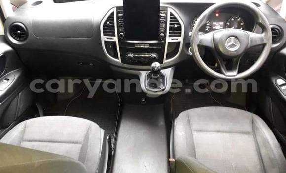 Acheter Occasion Voiture Mercedes-Benz Vito Blanc à Windhoek, Namibie Acheter Occasion Voiture Mercedes-Benz Vito Blanc à Windhoek, Namibie