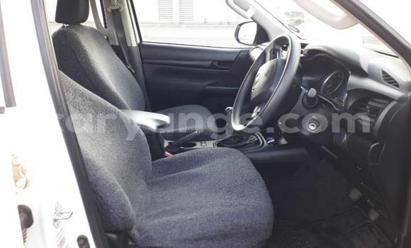 Buy Used Toyota Hilux White Car in Henties Bay in Erongo Buy Used Toyota Hilux White Car in Henties Bay in Erongo