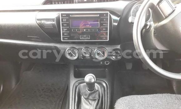 Buy Used Toyota Hilux White Car in Henties Bay in Erongo Buy Used Toyota Hilux White Car in Henties Bay in Erongo