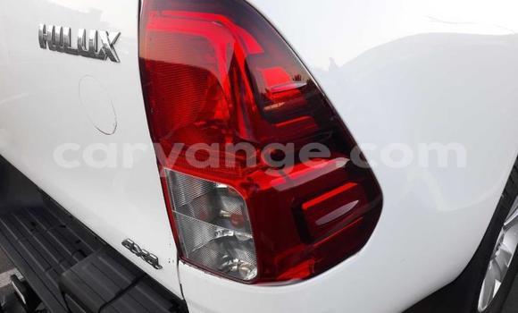 Buy Used Toyota Hilux White Car in Henties Bay in Erongo Buy Used Toyota Hilux White Car in Henties Bay in Erongo