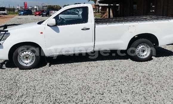 Acheter Occasion Voiture Toyota Hilux Blanc à Karibib, Erongo Acheter Occasion Voiture Toyota Hilux Blanc à Karibib, Erongo
