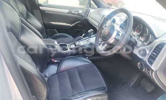 Acheter Occasion Voiture Porsche Cayenne Gris à Grootfontein, Namibie Acheter Occasion Voiture Porsche Cayenne Gris à Grootfontein, Namibie