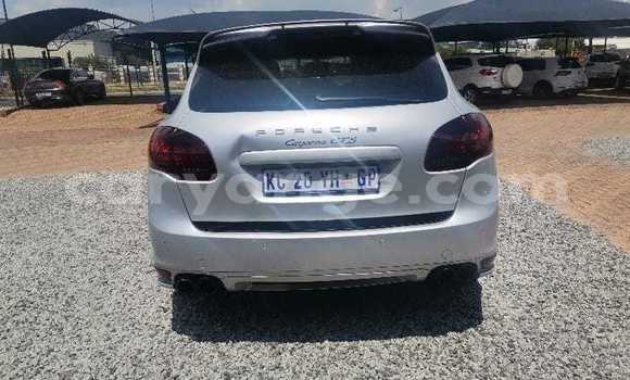 Acheter Occasion Voiture Porsche Cayenne Gris à Grootfontein, Namibie Acheter Occasion Voiture Porsche Cayenne Gris à Grootfontein, Namibie
