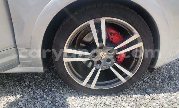 Acheter Occasion Voiture Porsche Cayenne Gris à Grootfontein, Namibie Acheter Occasion Voiture Porsche Cayenne Gris à Grootfontein, Namibie