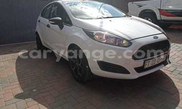 Acheter Occasion Voiture Ford Fiesta Blanc à Gobabis, Omaheke