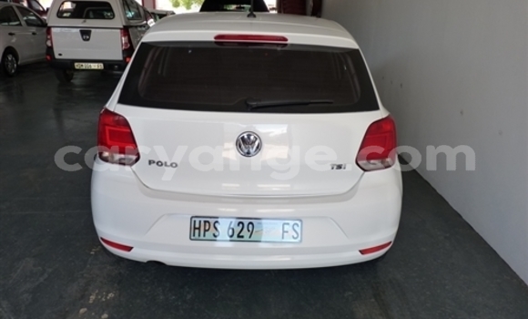 Buy Used Volkswagen Polo White Car in Karasburg in Karas Buy Used Volkswagen Polo White Car in Karasburg in Karas