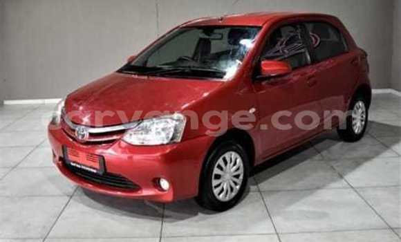 Acheter Occasion Voiture Toyota Etios Rouge à Windhoek, Namibie