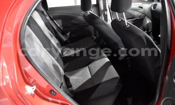 Acheter Occasion Voiture Toyota Etios Rouge à Windhoek, Namibie Acheter Occasion Voiture Toyota Etios Rouge à Windhoek, Namibie