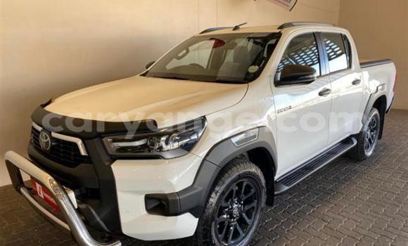 Acheter Occasion Voiture Toyota Hilux Blanc à Karasburg, Karas