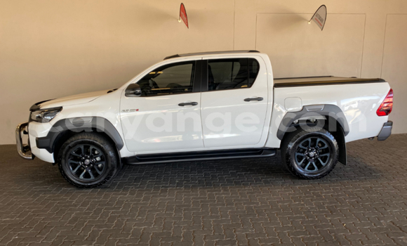 Acheter Occasion Voiture Toyota Hilux Blanc à Karasburg, Karas Acheter Occasion Voiture Toyota Hilux Blanc à Karasburg, Karas