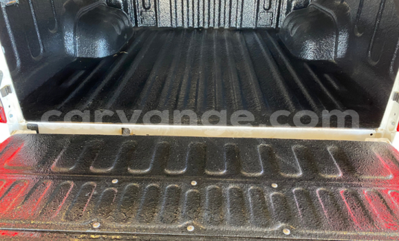 Acheter Occasion Voiture Toyota Hilux Blanc à Karasburg, Karas Acheter Occasion Voiture Toyota Hilux Blanc à Karasburg, Karas