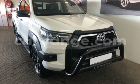 Buy Used Toyota Hilux White Car in Grootfontein in Namibia