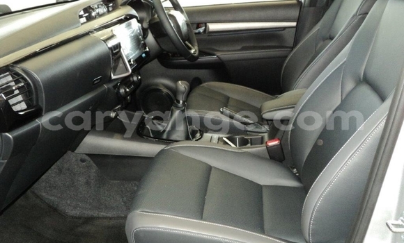 Acheter Occasion Voiture Toyota Hilux Gris à Karasburg, Karas Acheter Occasion Voiture Toyota Hilux Gris à Karasburg, Karas