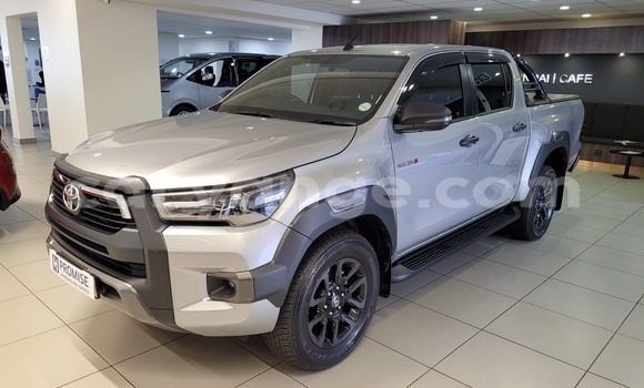 Buy Used Toyota Hilux Silver Car in Karasburg in Karas Buy Used Toyota Hilux Silver Car in Karasburg in Karas