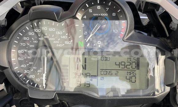 Acheter Occasion Moto BMW R1200GS Adventure Gris à Windhoek, Namibie Acheter Occasion Moto BMW R1200GS Adventure Gris à Windhoek, Namibie