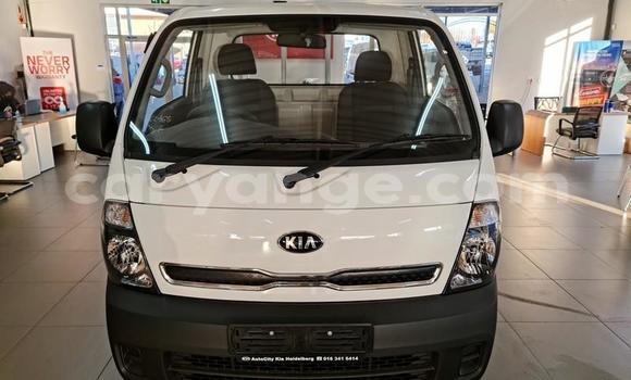 Buy Used Kia K7 White Car in Windhoek in Namibia Buy Used Kia K7 White Car in Windhoek in Namibia
