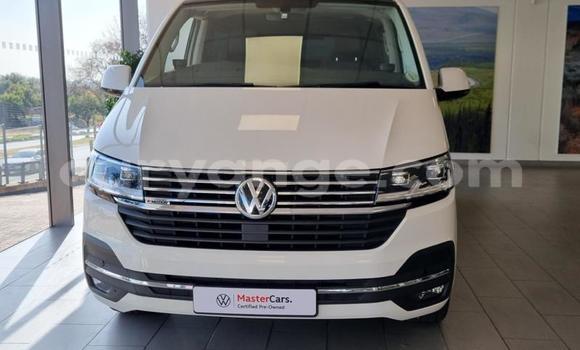 Buy Used Volkswagen Caravelle White Car in Windhoek in Namibia Buy Used Volkswagen Caravelle White Car in Windhoek in Namibia