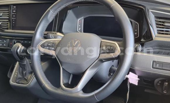 Buy Used Volkswagen Caravelle White Car in Windhoek in Namibia Buy Used Volkswagen Caravelle White Car in Windhoek in Namibia