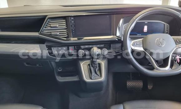 Buy Used Volkswagen Caravelle White Car in Windhoek in Namibia Buy Used Volkswagen Caravelle White Car in Windhoek in Namibia