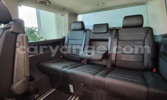 Buy Used Volkswagen Caravelle White Car in Windhoek in Namibia Buy Used Volkswagen Caravelle White Car in Windhoek in Namibia