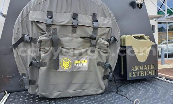 Acheter Occasion Voiture Toyota Land Cruiser Blanc à Windhoek, Namibie Acheter Occasion Voiture Toyota Land Cruiser Blanc à Windhoek, Namibie