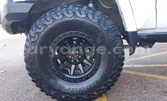 Acheter Occasion Voiture Toyota Land Cruiser Blanc à Windhoek, Namibie Acheter Occasion Voiture Toyota Land Cruiser Blanc à Windhoek, Namibie