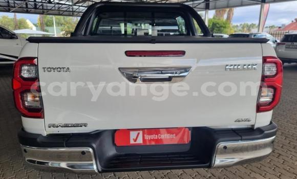 Buy Used Toyota Hilux White Car in Karasburg in Karas Buy Used Toyota Hilux White Car in Karasburg in Karas