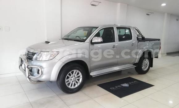 Buy Used Toyota Highlander Red Car in Gobabis in Omaheke Buy Used Toyota Highlander Red Car in Gobabis in Omaheke
