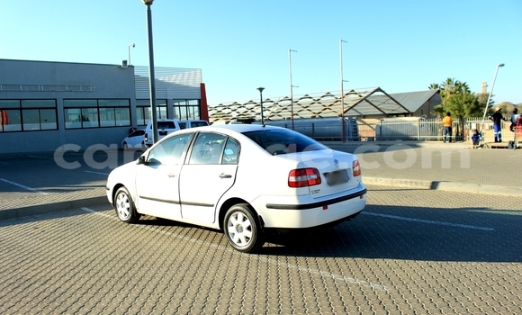 Acheter Occasion Voiture Volkswagen Polo Blanc à Windhoek, Namibie Acheter Occasion Voiture Volkswagen Polo Blanc à Windhoek, Namibie