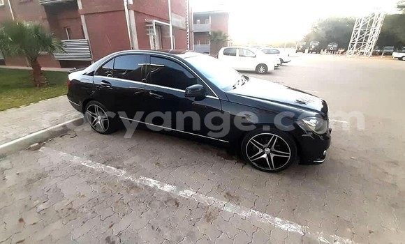 Acheter Occasion Voiture Mercedes-Benz C–Class Noir à Windhoek, Namibie Acheter Occasion Voiture Mercedes-Benz C–Class Noir à Windhoek, Namibie